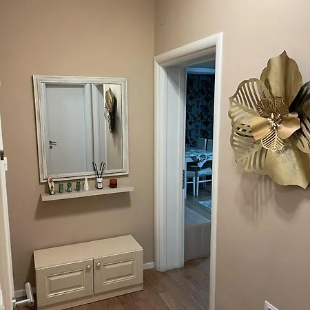 Apartment Aldo Tirana